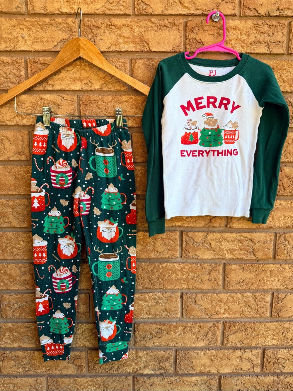 💫4/$25 • TCP Merry Everything Christmas 2 Piece PJ Set